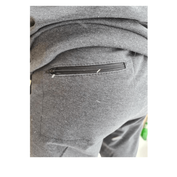wykrój na spodnie dresowe męskie typu slim fit online