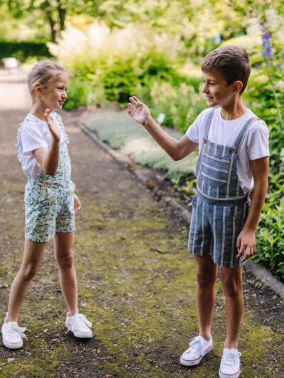 Wykrój na ogrodniczki dziecięce Garden rozmiar 98-152