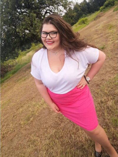 Wykrój na t-shirt damski Irys plus size z rękawem kimonowym i dekoltem V rozmiar 3XL-9XL
